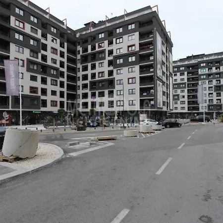 Penthouse Premium Deluxe With Free Garage * סראייבו