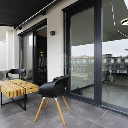 Penthouse Premium Deluxe With Free Garage דירה *